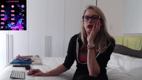 Spicysweetlytwo online show from October 16, 2025, 1:45 pm