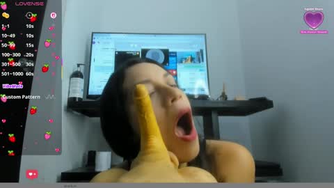 EVA online show from May 5, 2026, 11:57 pm