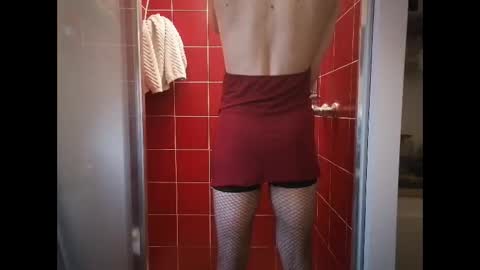 Snapshot of splafy chatting on January 6, 2026, 4:00 pm ellie online show from January 6, 2026, 4:00 pm