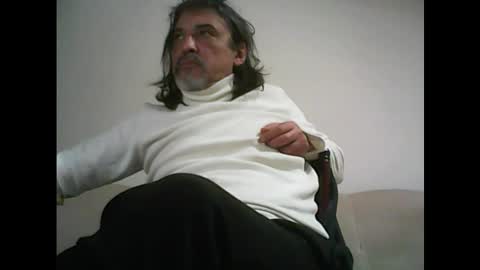 Snapshot of spoiled48 chatting on February 10, 2025, 6:24 pm Spoiled online show from February 10, 2025, 6:24 pm