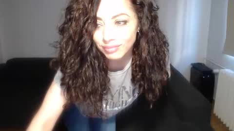 Doll online show from December 12, 2024, 7:19 am