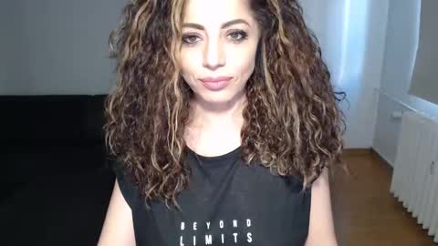 Doll online show from January 27, 2025, 11:43 am