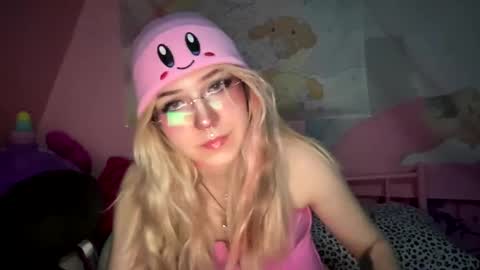 Pixie online show from March 8, 2025, 3:50 am