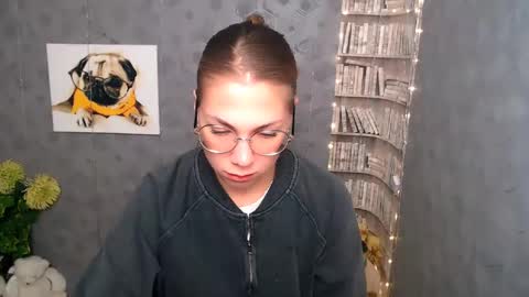 Snapshot of sport_tall_karina chatting on January 28, 2025, 8:25 am Karina online show from January 28, 2025, 8:25 am