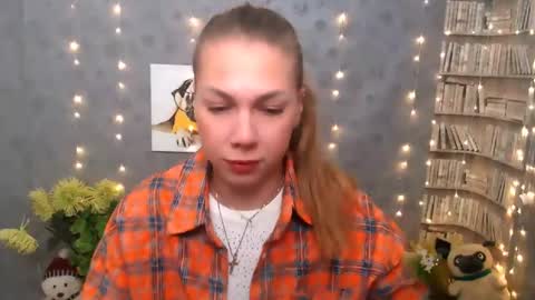 Snapshot of sport_tall_karina chatting on March 10, 2025, 8:04 am Karina online show from March 10, 2025, 8:04 am