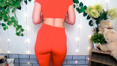 Snapshot of sport_tall_karina chatting on February 27, 2026, 9:53 am Karina online show from February 27, 2026, 9:53 am