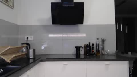 Snapshot of sportybigcock chatting on December 19, 2024, 4:57 pm Peter online show from December 19, 2024, 4:57 pm