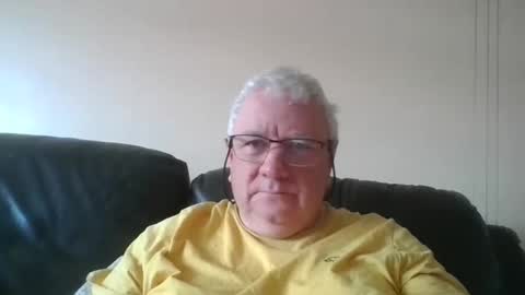 Snapshot of springtine chatting on May 14, 2026, 10:55 am springtine online show from May 14, 2026, 10:55 am