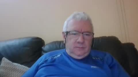 Snapshot of springtine chatting on May 15, 2026, 11:23 pm springtine online show from May 15, 2026, 11:23 pm