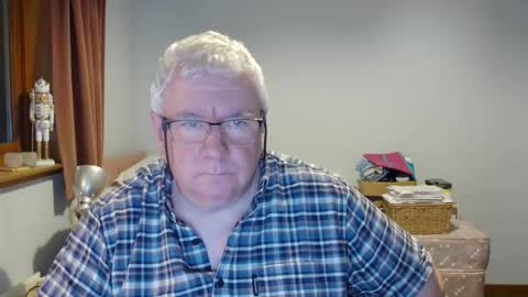 Snapshot of springtine chatting on May 26, 2026, 11:45 pm springtine online show from May 26, 2026, 11:45 pm