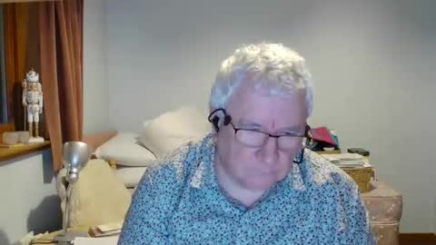 Snapshot of springtine chatting on June 7, 2026, 11:08 pm springtine online show from June 7, 2026, 11:08 pm