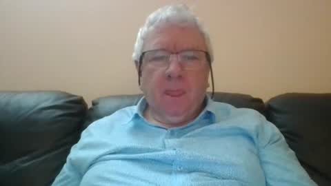 Snapshot of springtine chatting on June 14, 2026, 10:56 pm springtine online show from June 14, 2026, 10:56 pm
