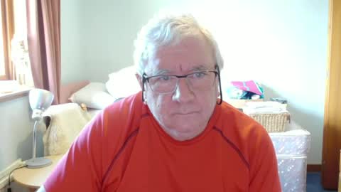 Snapshot of springtine chatting on June 20, 2026, 10:51 am springtine online show from June 20, 2026, 10:51 am