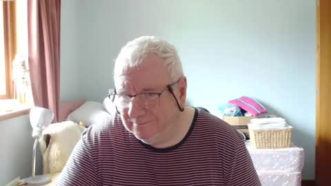Snapshot of springtine chatting on July 6, 2026, 10:12 am springtine online show from July 6, 2026, 10:12 am