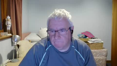 Snapshot of springtine chatting on August 1, 2026, 12:21 am springtine online show from August 1, 2026, 12:21 am