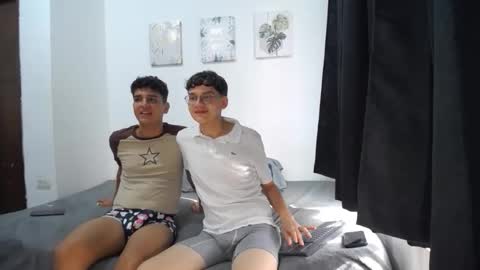 Snapshot of spritzboys chatting on October 20, 2025, 2:17 pm spritzboys online show from October 20, 2025, 2:17 pm