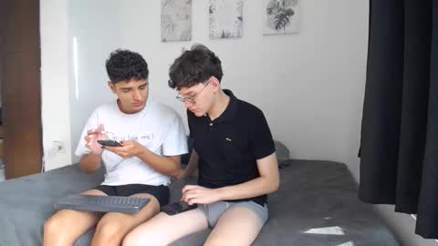 Snapshot of spritzboys chatting on October 26, 2025, 12:44 pm spritzboys online show from October 26, 2025, 12:44 pm