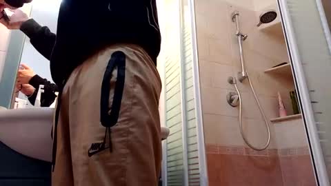 sprullo503609 online show from October 30, 2025, 12:45 am