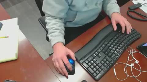 make me cum c2c talk to me online show from January 7, 2025, 9:35 pm