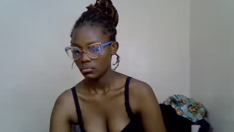 Snapshot of squirt_godes chatting on October 1, 2025, 8:48 pm Tashy online show from October 1, 2025, 8:48 pm