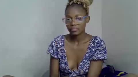 Snapshot of squirt_godes chatting on October 23, 2025, 9:46 pm Tashy online show from October 23, 2025, 9:46 pm