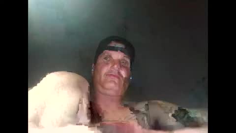 Snapshot of squirtn4mee chatting on March 6, 2025, 11:25 am Squirtn4mee online show from March 6, 2025, 11:25 am