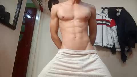 Flacofitxx online show from October 14, 2025, 5:25 pm