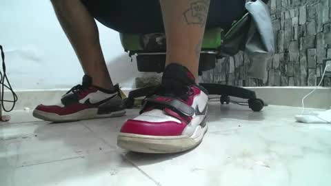 sr master cum its my old account online show from June 22, 2026, 3:25 am