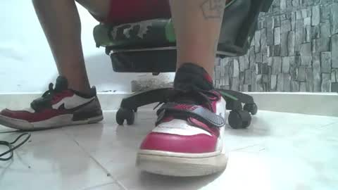 sr master cum its my old account online show from July 27, 2026, 8:05 pm