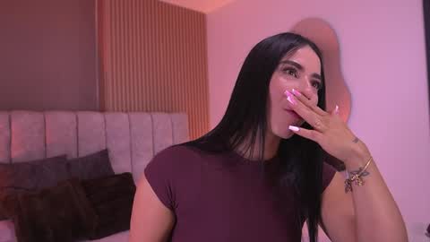 samantha online show from April 15, 2026, 7:21 pm