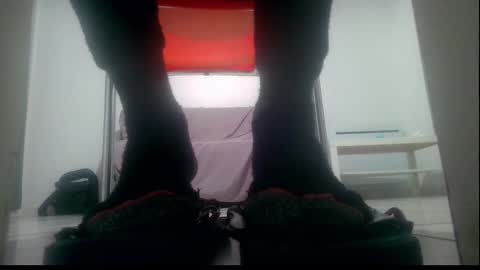 ssenzo online show from February 18, 2025, 8:25 pm