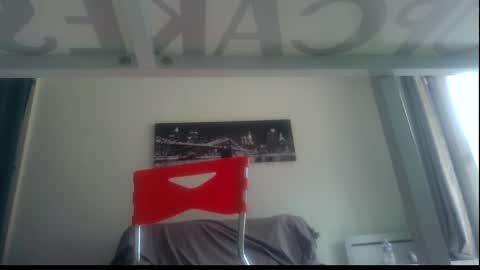 ssenzo online show from October 14, 2025, 7:53 am