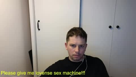 st1vemaster01 online show from April 5, 2026, 2:14 pm