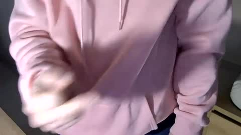 Snapshot of st_amor chatting on January 3, 2025, 6:35 pm St Amor online show from January 3, 2025, 6:35 pm