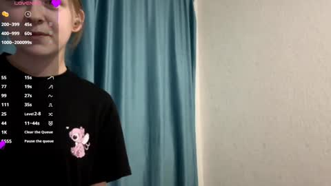 Snapshot of st_annia chatting on February 20, 2026, 7:47 pm Emily online show from February 20, 2026, 7:47 pm