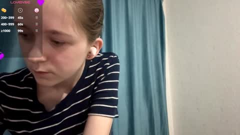 Snapshot of st_annia chatting on February 25, 2026, 6:39 pm Emily online show from February 25, 2026, 6:39 pm