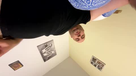 Snapshot of sta13 chatting on December 22, 2025, 6:32 am sta13 online show from December 22, 2025, 6:32 am