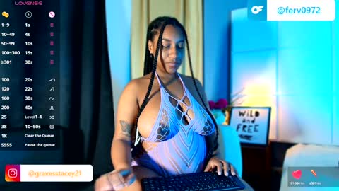   online show from December 3, 2024, 1:54 pm