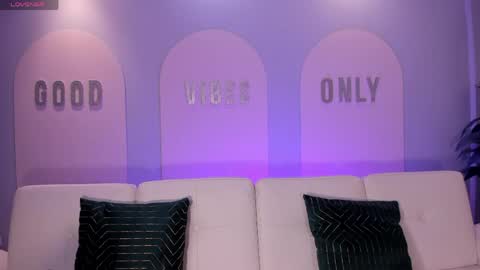 Stacy Woods online show from April 14, 2026, 11:05 am