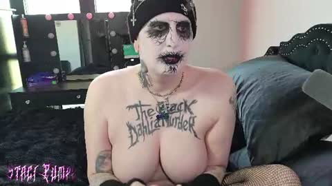 Snapshot of stacipumpz chatting on August 8, 2026, 11:23 am stacipumpz online show from August 8, 2026, 11:23 am