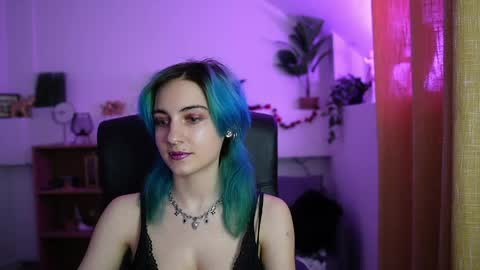 stacy  x3 online show from May 6, 2026, 1:27 pm