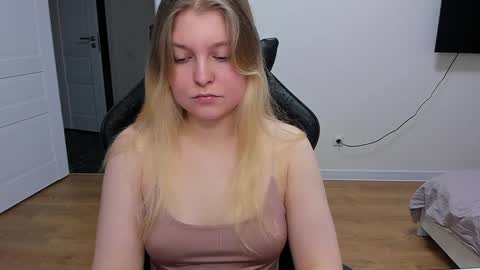 Snapshot of stacy_miraclee chatting on January 16, 2025, 9:27 am Stacy online show from January 16, 2025, 9:27 am