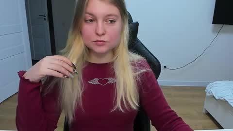 Snapshot of stacy_miraclee chatting on February 14, 2025, 3:58 pm Stacy online show from February 14, 2025, 3:58 pm