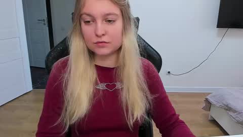 Snapshot of stacy_miraclee chatting on February 20, 2025, 12:57 pm Stacy online show from February 20, 2025, 12:57 pm