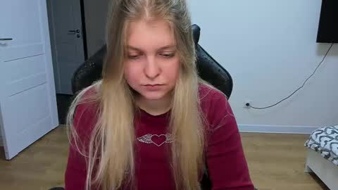 Snapshot of stacy_miraclee chatting on March 6, 2025, 3:13 pm Stacy online show from March 6, 2025, 3:13 pm