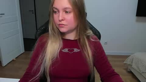 Snapshot of stacy_miraclee chatting on November 12, 2025, 4:51 pm Stacy online show from November 12, 2025, 4:51 pm