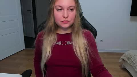 Snapshot of stacy_miraclee chatting on November 14, 2025, 4:28 pm Stacy online show from November 14, 2025, 4:28 pm