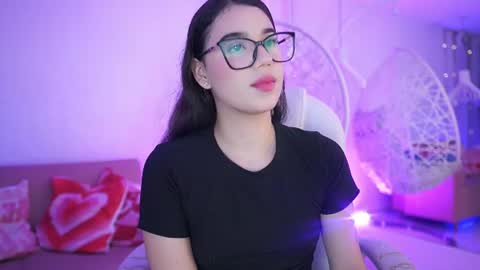 stacycooper_ online show from June 26, 2026, 7:07 pm