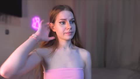 stacyloveforu online show from September 15, 2025, 10:43 pm