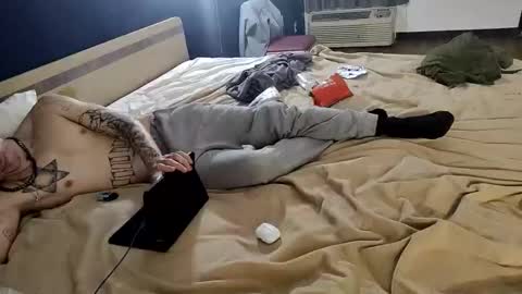 Straightupdownbad online show from December 5, 2025, 12:41 am